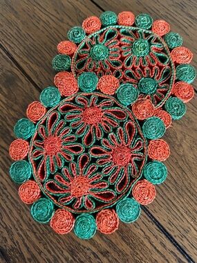 Vintage Woven Raffia Hot Pad Pot Holder Trivet Flower Set Of 2